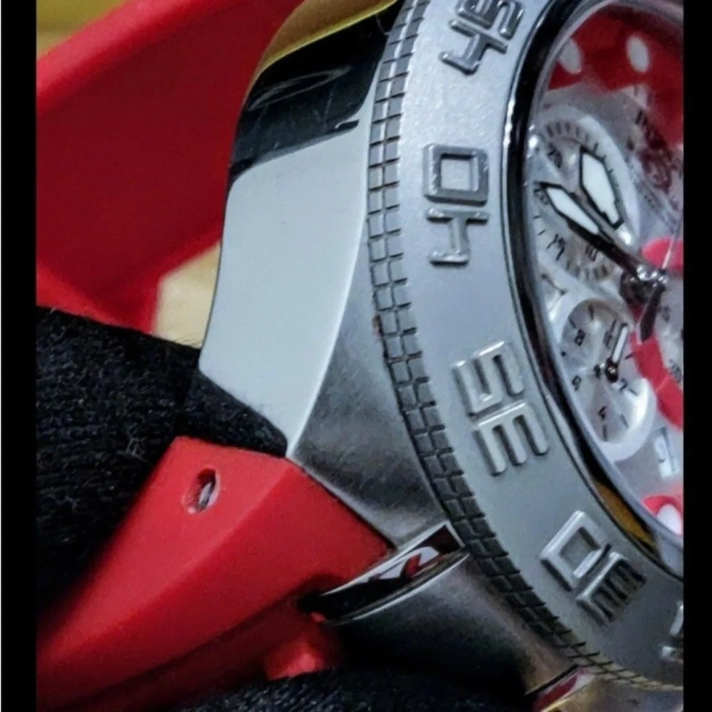 Invicta Subaqua Sporty Red Swiss Chrono Men's Watch